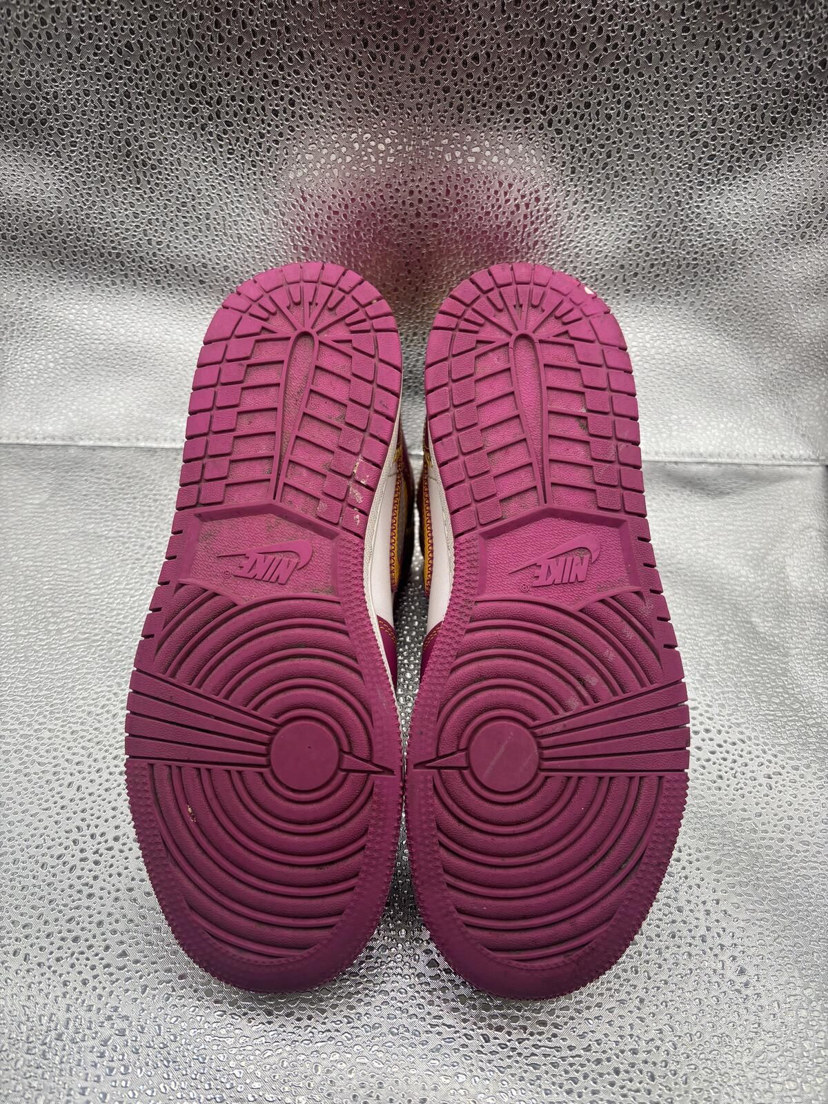 Air Jordan 1 mid dia de los Muertos GS - photo 3