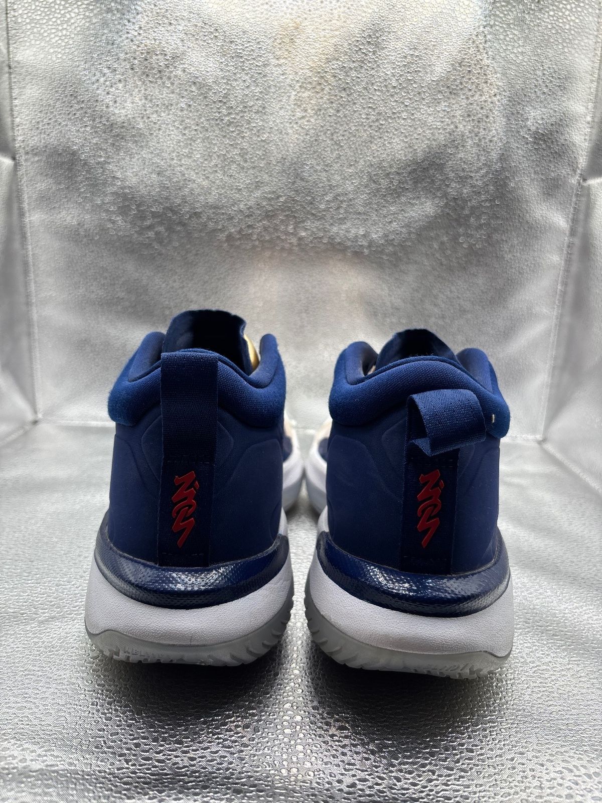 Air Jordan Zion 1 'USA' - photo 4