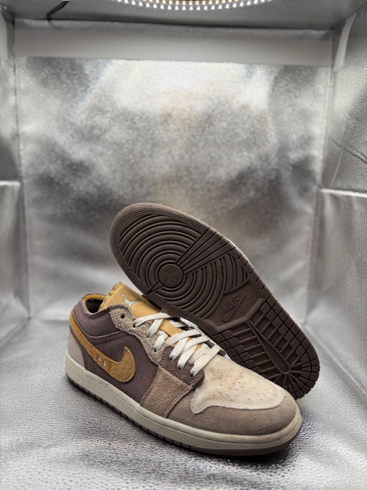 Air Jordan 1 Low SE Craft "Inside Out Taupe Haze"