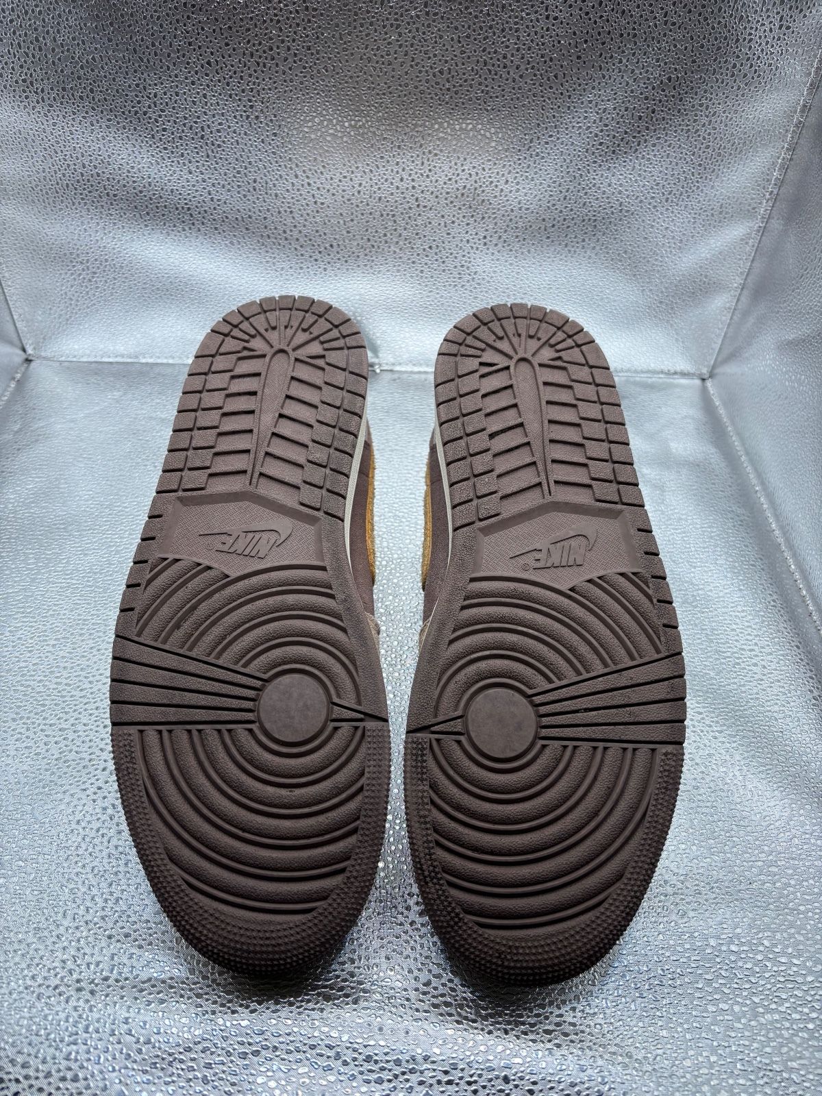 Air Jordan 1 Low SE Craft "Inside Out Taupe Haze" - photo 3