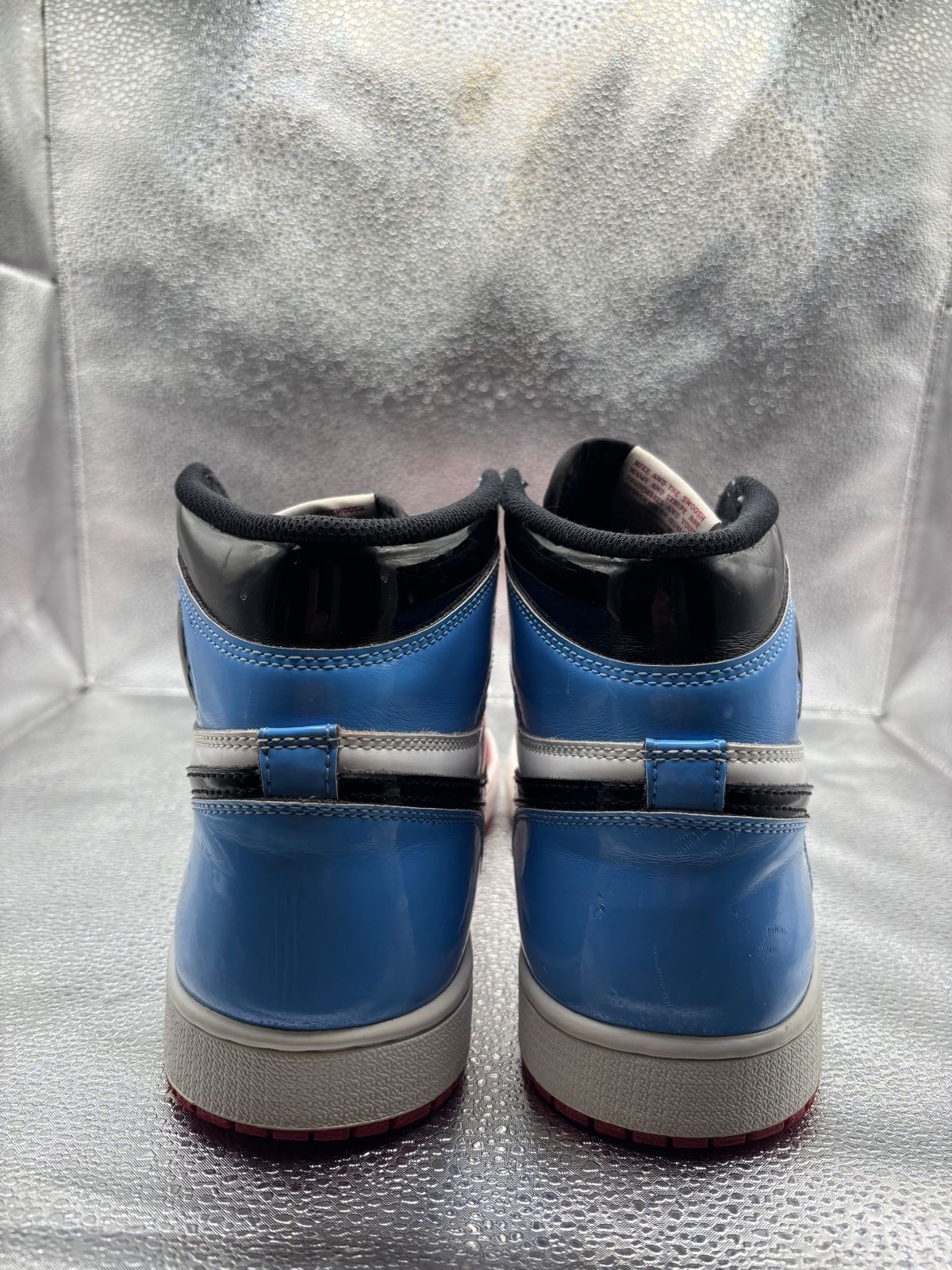 Air Jordan 1 Retro High OG Fearless UNC Chicago - photo 4