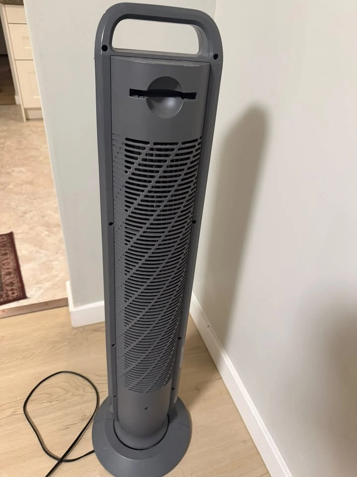 Seville Classics Tower Fan – Oscillating, Timer, Carry Handle - photo 2