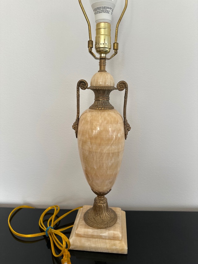 VTG Mid-Century Italian Regency onyx marble and brass table lamp - photo 5