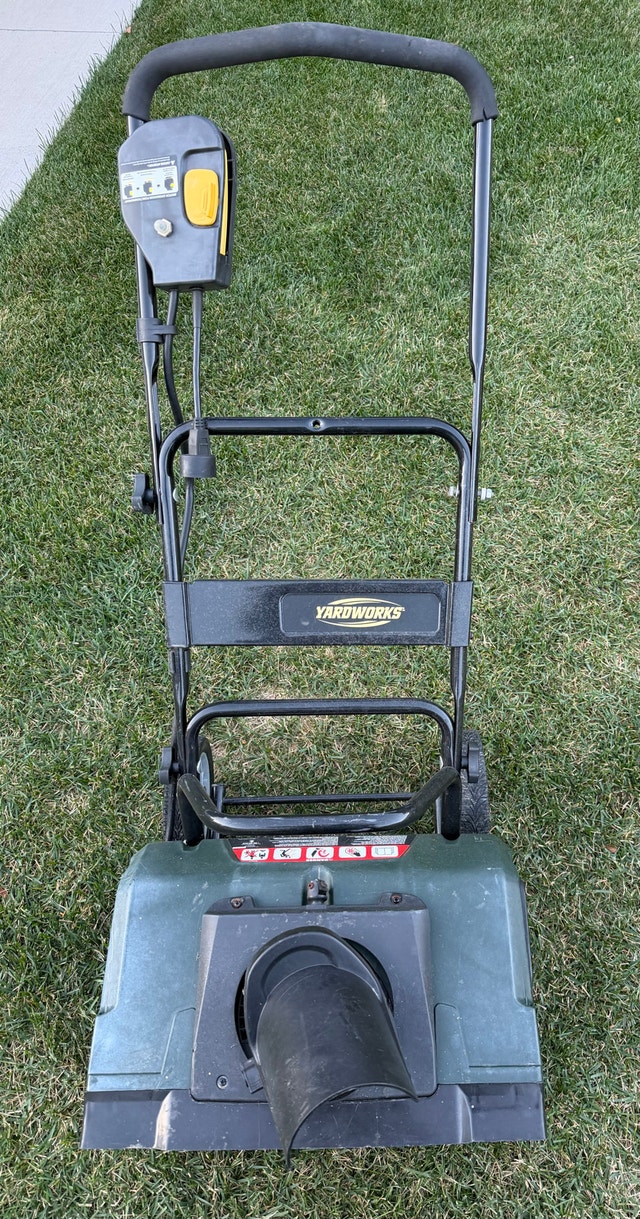 snow thrower - photo 2