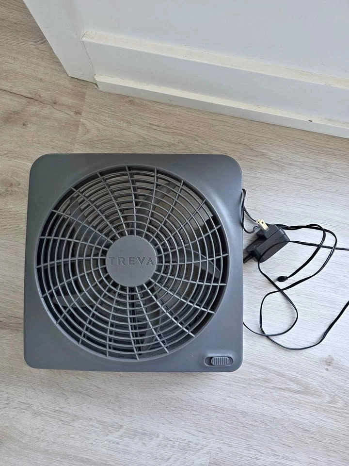 Treva Portable Fan with Panasonic D Batteries