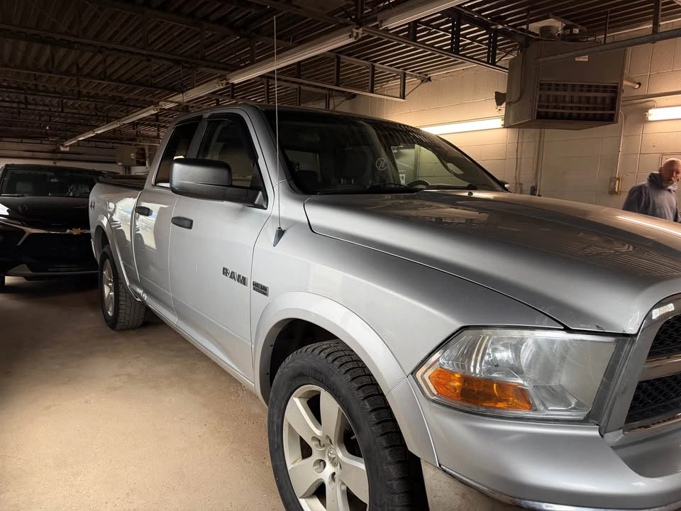 2010 Ram 1500 Crew Cab - photo 2