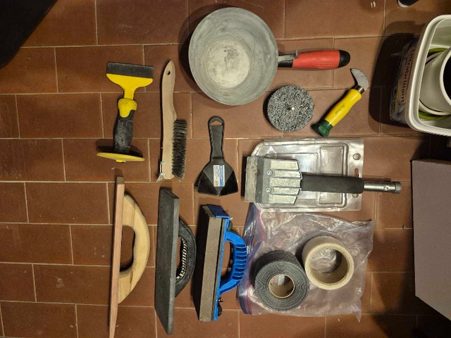 Drywall Taping & Sanding Tool Lot - Mixed
