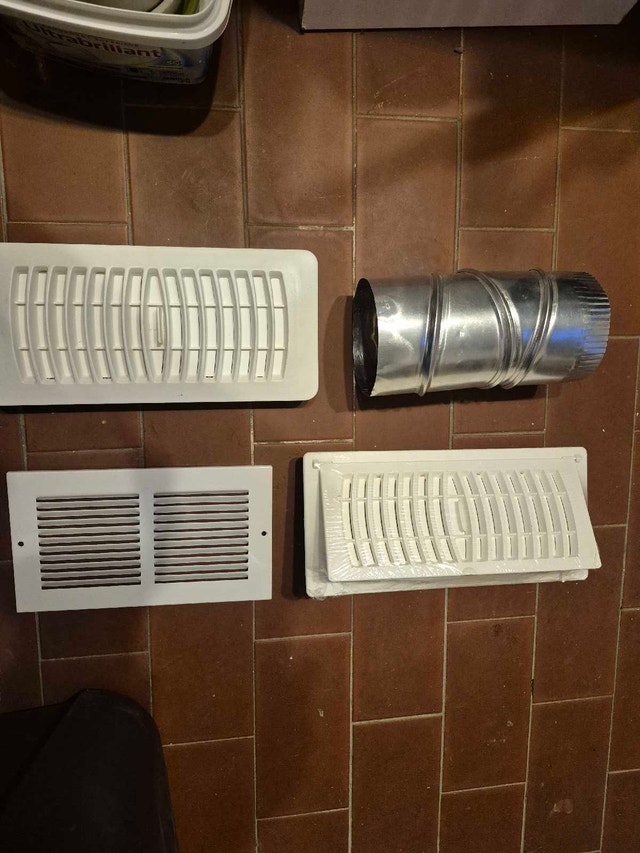 HVAC Vent / Duct Lot