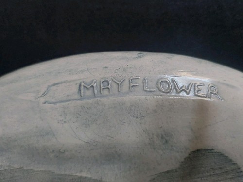 Salt Marsh Pottery "Mayflower" Artist Initialed Piece (Hangable) - photo 4