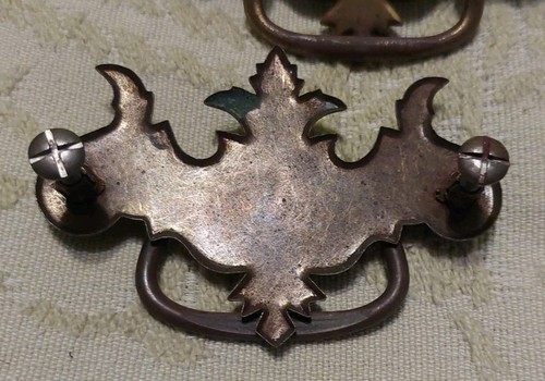 8 Very Vintage Batwing Drawer Pulls, Chippendale Style - photo 3