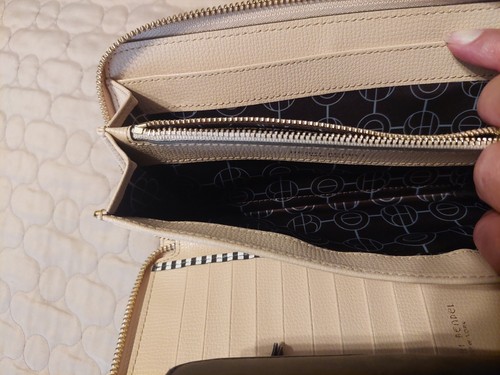 Henri BENDEL New York Zip Around Clutch - photo 5