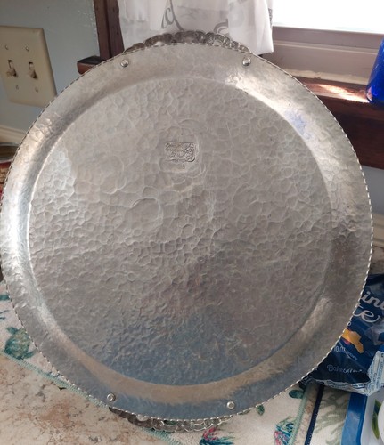 Rodney Kent Hammered Aluminum Tulip Tray - photo 3
