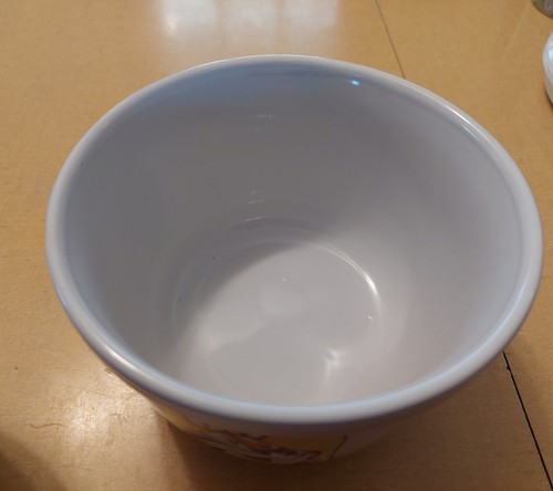 2 Kellogg Tony The Tiger Cereal Bowls 2001 - photo 4
