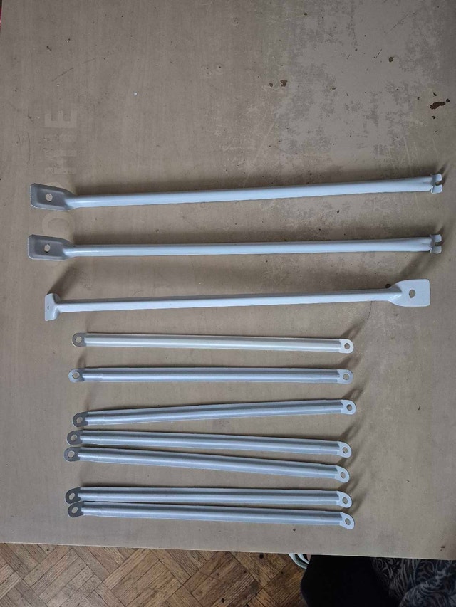 ClosetMaid / Rubbermaid Wire Shelving Support Brackets (11 Pcs)