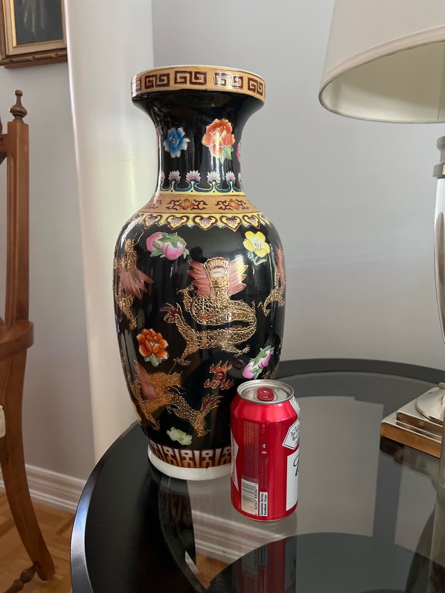 Chinese Porcelain Dragon Vase - photo 2