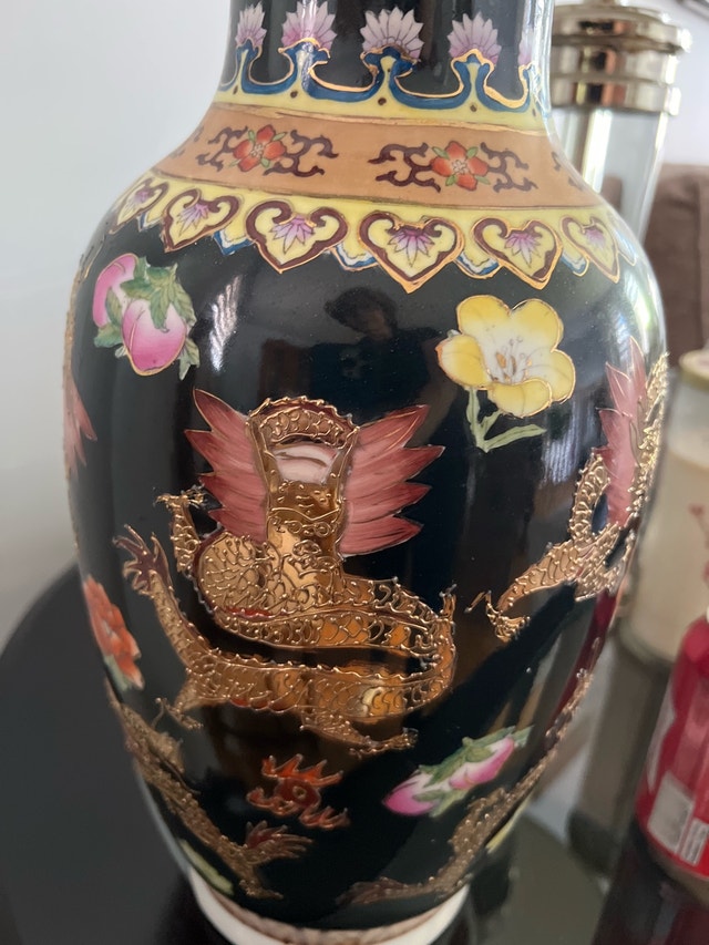 Chinese Porcelain Dragon Vase - photo 4