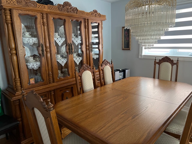 Oak Dining Room Set