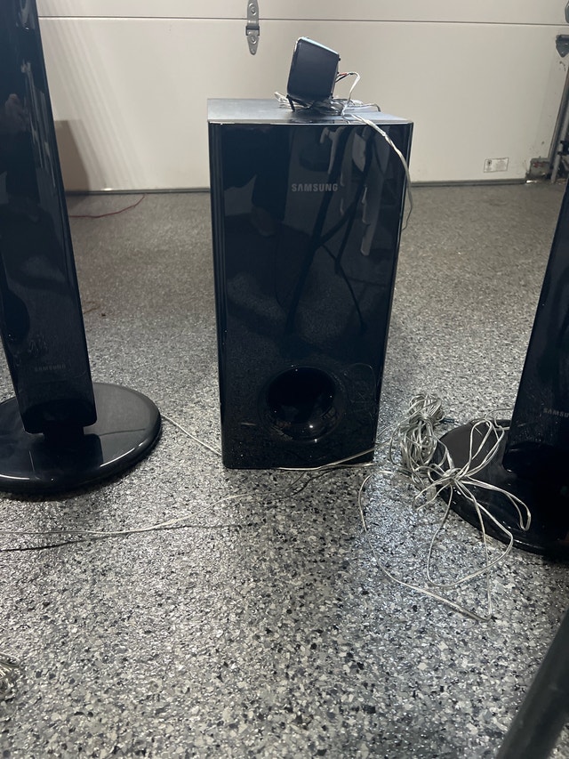 Samsung Home Theatre System - photo 3