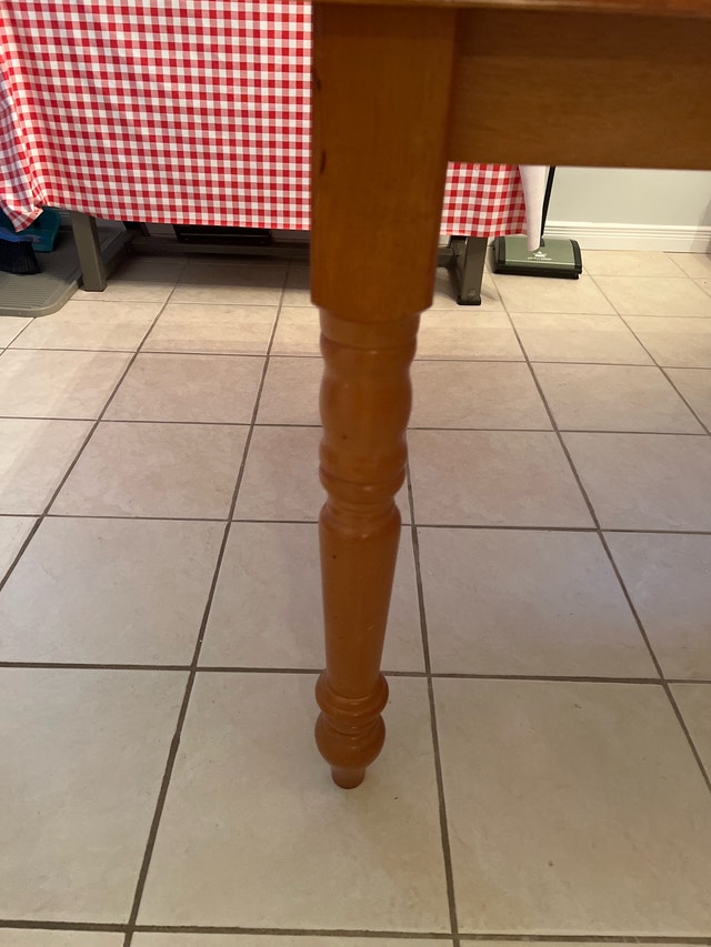 Solid Wood Dining Table - photo 3