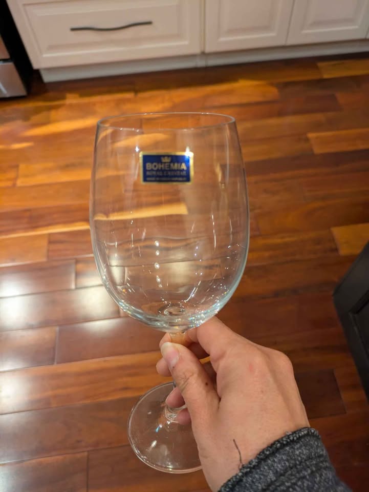 Brand new Bohemia wine glasses - photo 2