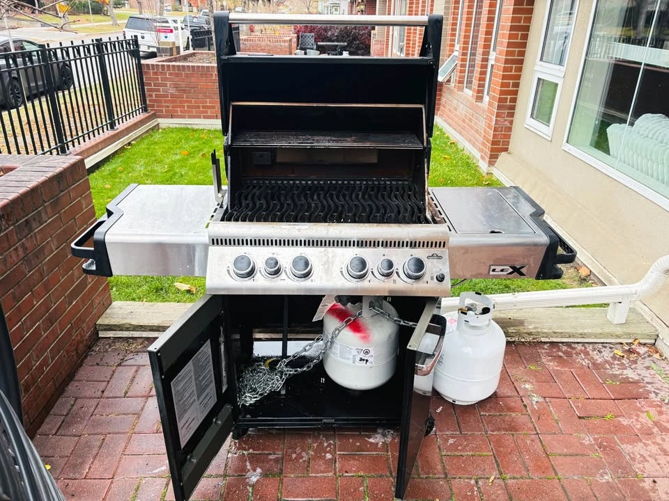 Napoleon 485 Propane Gas BBQ with Infrared Burners - photo 2