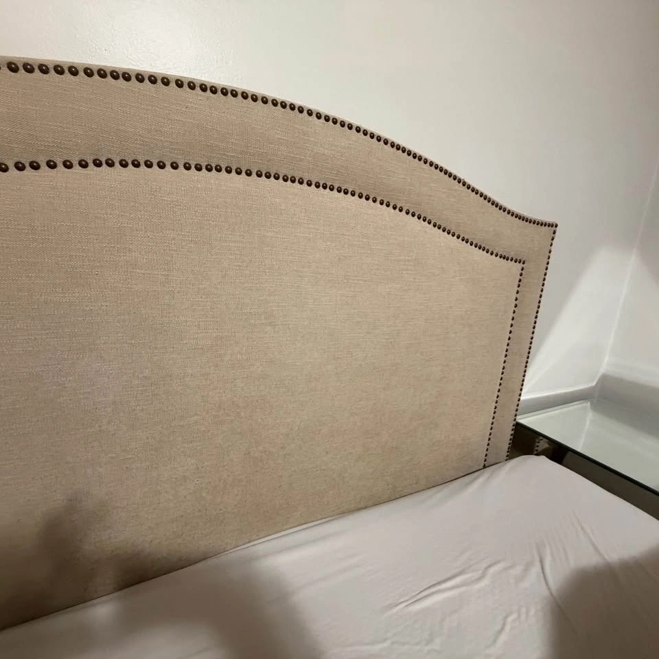 Pottery Barn Queen Headboard - No Stains, Pet/Smoke Free - photo 2