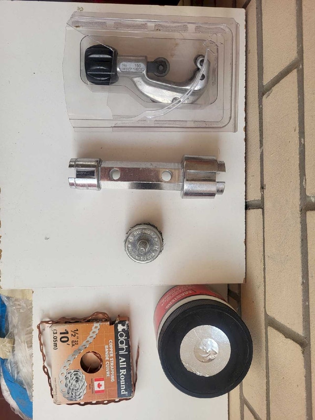 Plumbing Copper Tool Lot - RIDGID Pipe Cutter - photo 3