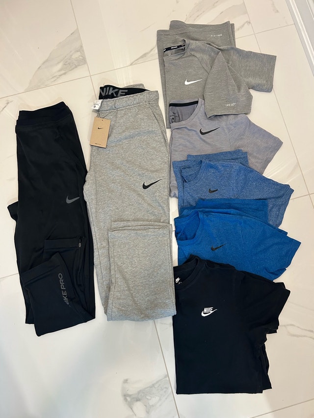 Nike Dri-fit Men's Athletic - size medium