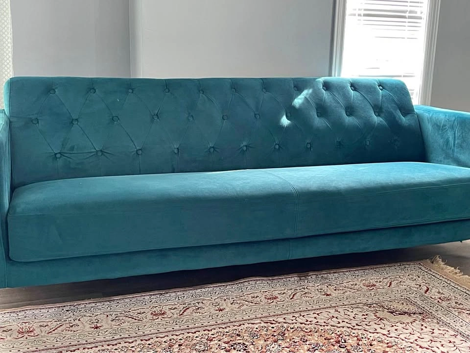 Couch 2 +1