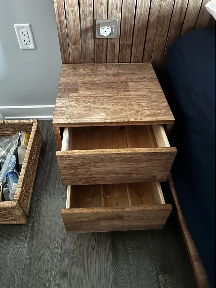 Queen size mattress and bed frame with 2 side tables - photo 3