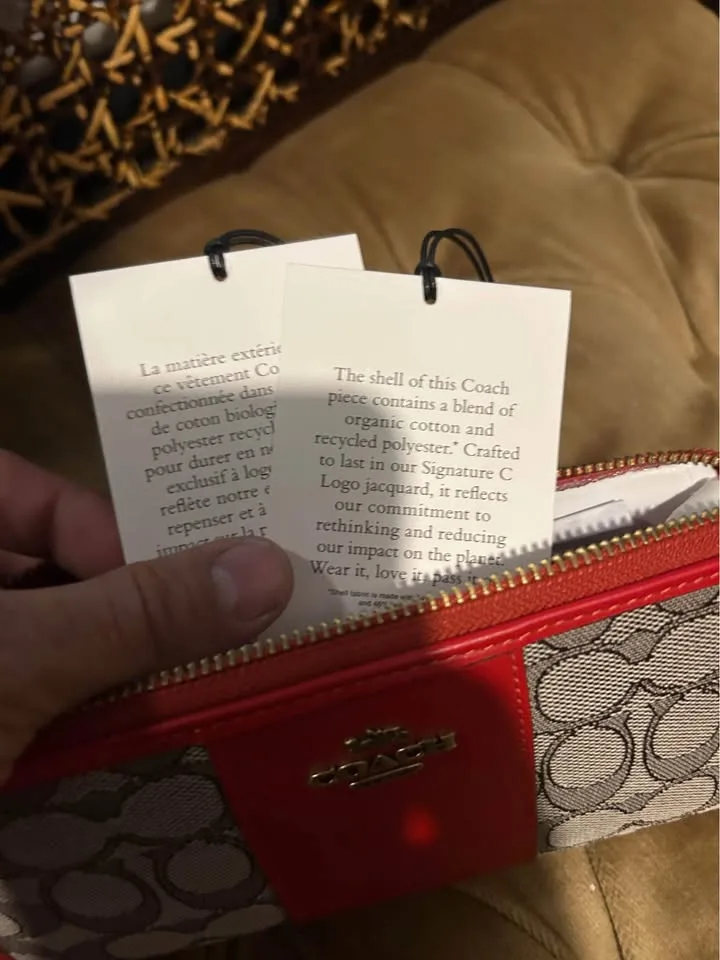 Brand New C.O.A.C.H Wallet with Original Packaging image indicator(5)