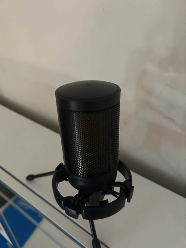 Microphone for Music or Podcasting image indicator(5)