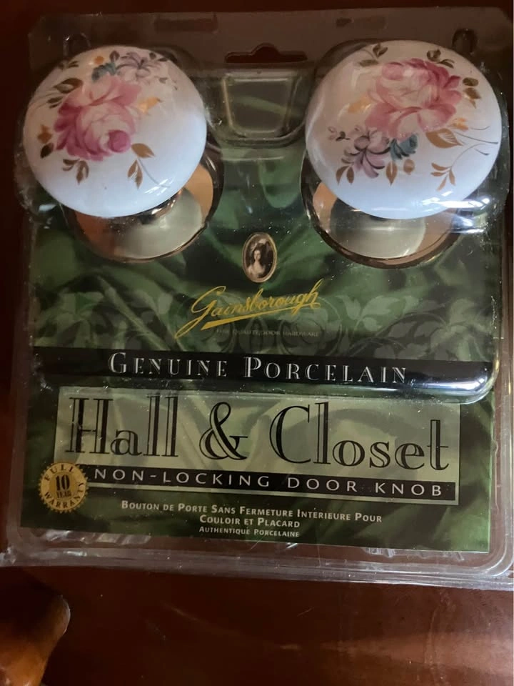 Gainsborough Porcelain Door Knobs - photo 2