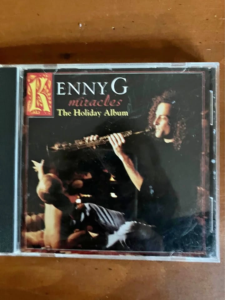 Christmas CD Bundle: Kenny G, Frank Sinatra, and Carpenters