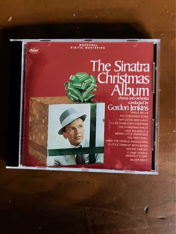 Christmas CD Bundle: Kenny G, Frank Sinatra, and Carpenters - photo 2