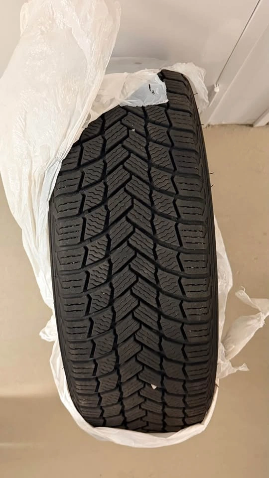 Michelin X-Ice Snow 225/60R17 Winter Tires + 17” Steel Rims - photo 3