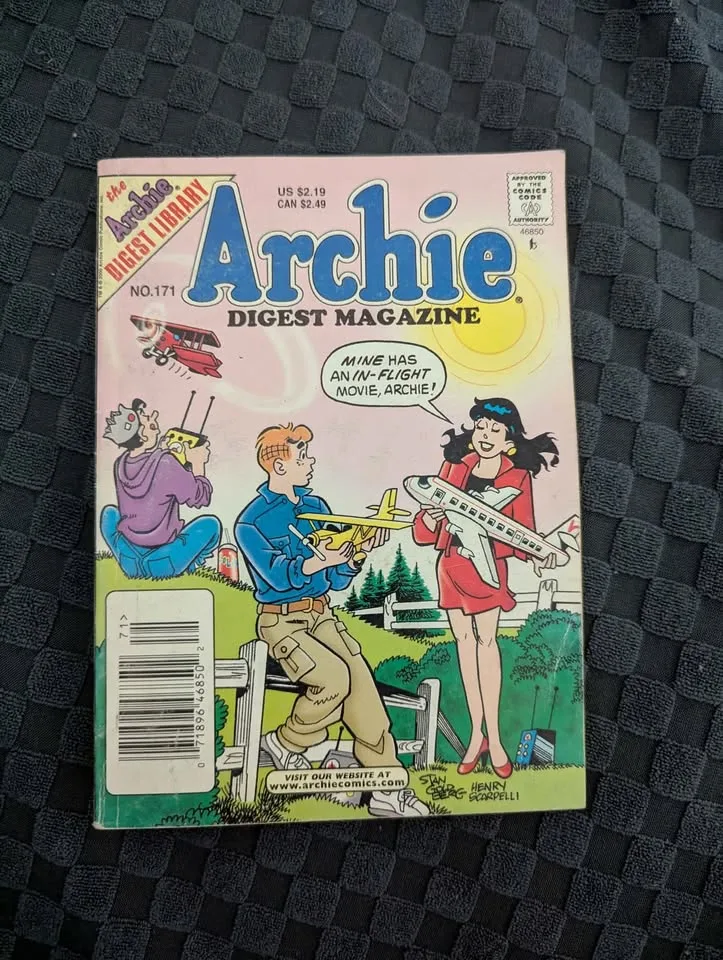 Vintage Archie Comics Digest Magazine Lot x7 - 1990s-2000s image indicator(8)