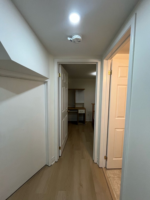 1 Bed 1 Bath Basement Apartment - photo 4