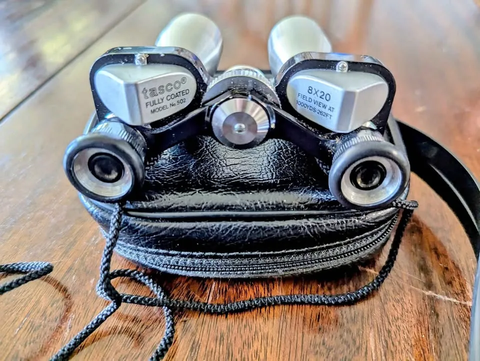 Vintage Tasco 8x20 Binoculars, Model 502 with Case thumbnail