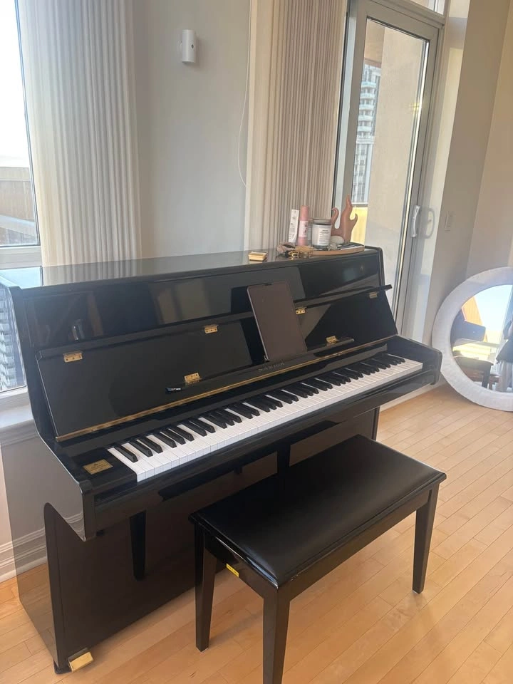 Samick Upright Piano with Bench – Polished Black - photo 2