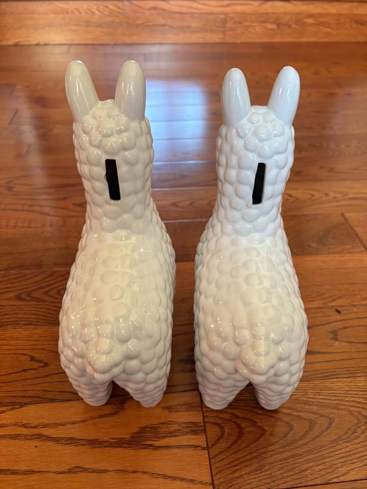 Lama piggy bank - photo 3
