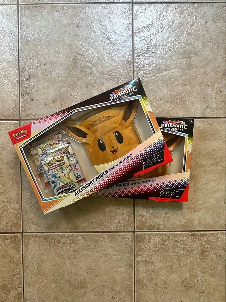 Pokemon Prismatic Evolutions Eevee Pouch thumbnail