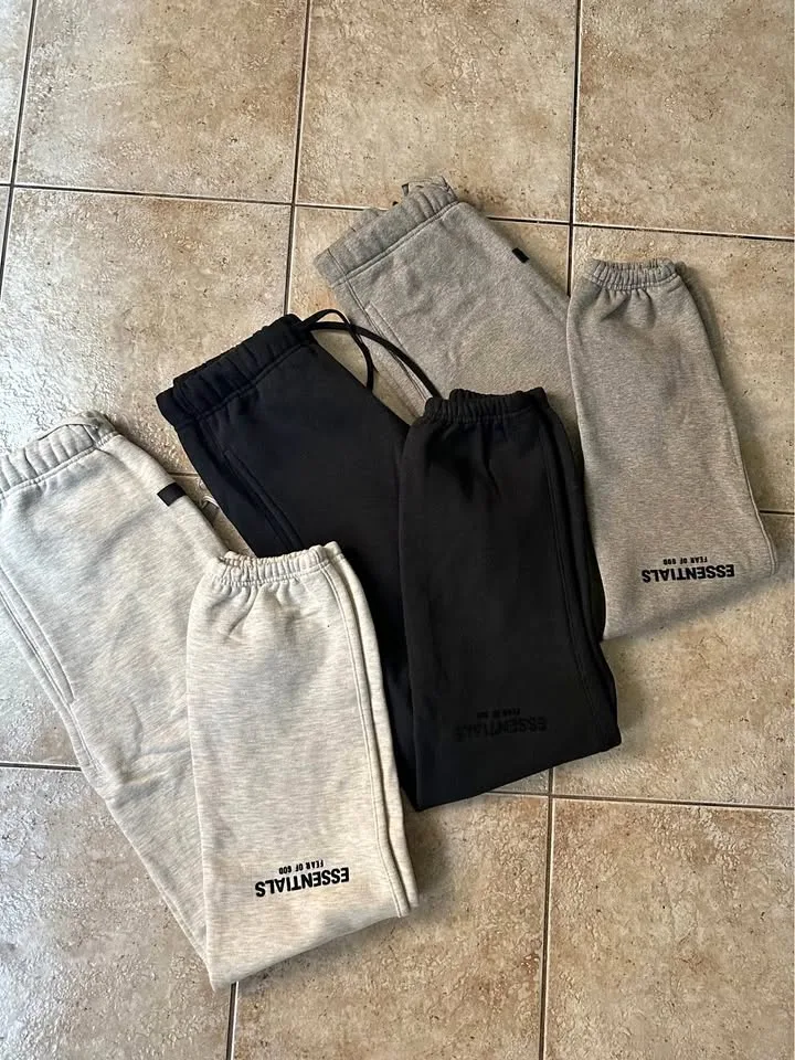 *AUTHENTIC* Essential SS22 Sweatpants Cuffed & Relaxed thumbnail