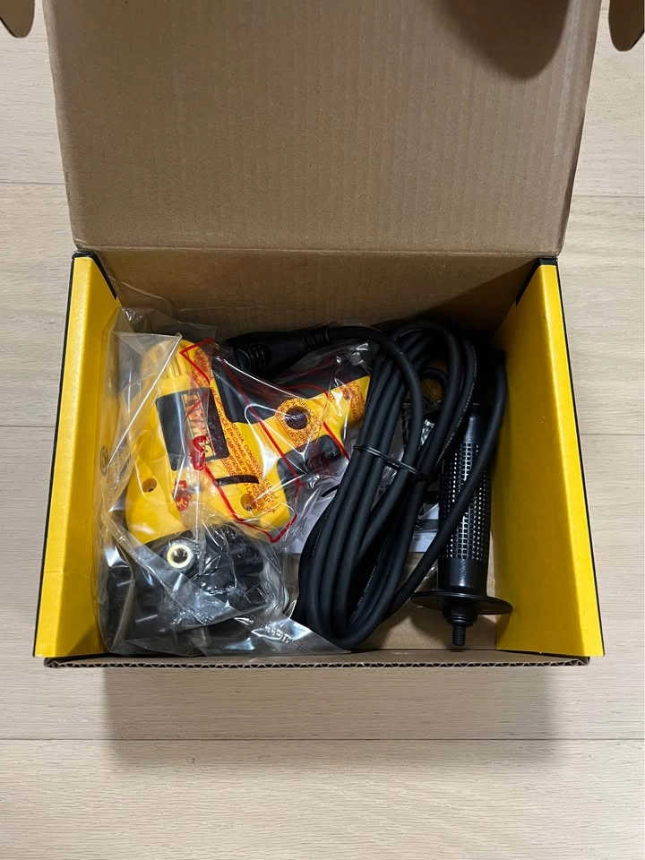 DeWalt 5” disk sander with dust shroud (brand new in box) - photo 3