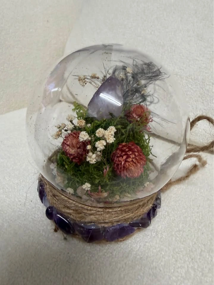 Amethyst Crystal and Dried Flower Terrarium - photo 2