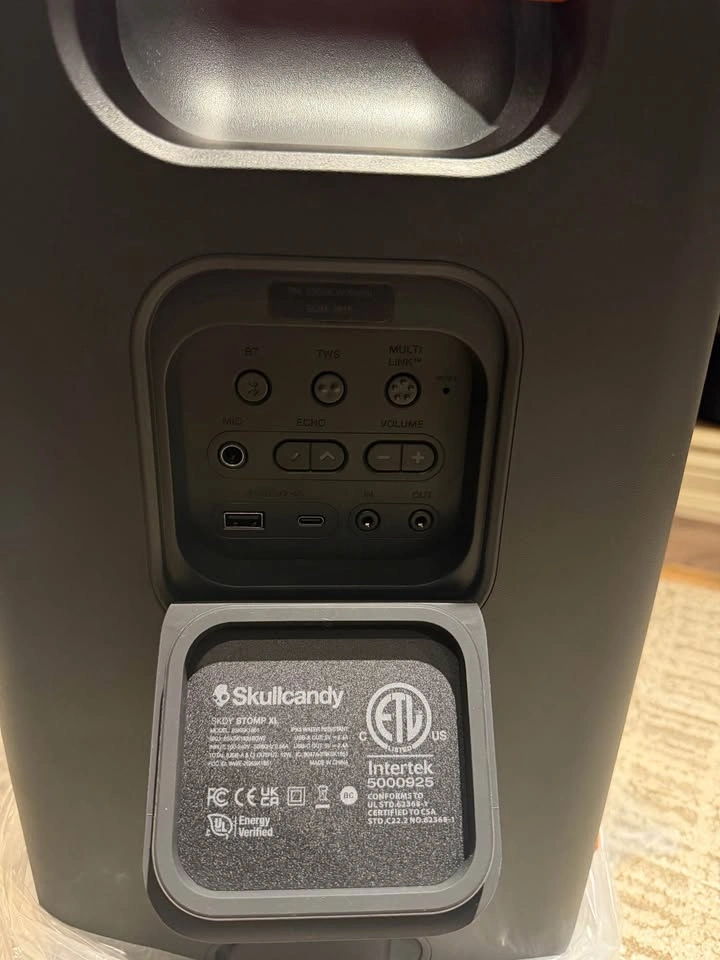 New Skullcandy Stomp XL XT Speaker – Original Box Included - photo 5