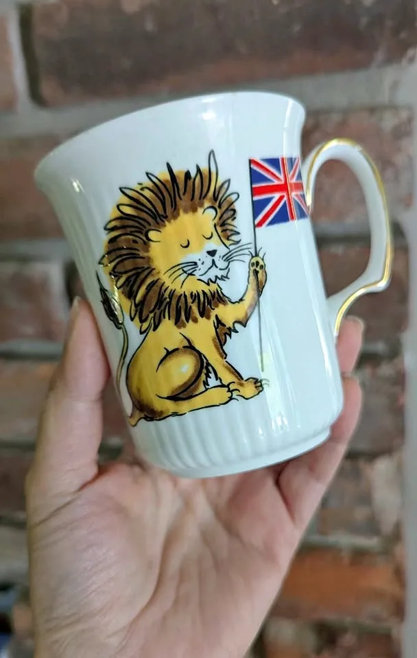 Royal Albert Bone China Mug – “Royal Rampart Lion” thumbnail