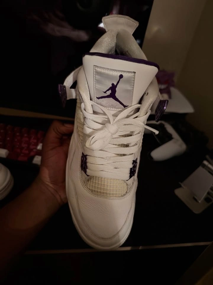 Jordan 4 metallic purple 10.5 - photo 3