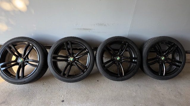 Winter Tires 19” + Black Alloy Rims - VikingContact 7 - BMW