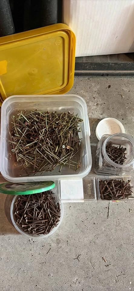 Assorted Wood Screws, 1 1/2, 2, and 3 inch